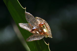 歌詩(shī)莉飾品 麥秸畫藝術(shù)點(diǎn)亮店鋪裝修，展現(xiàn)獨(dú)特產(chǎn)品魅力